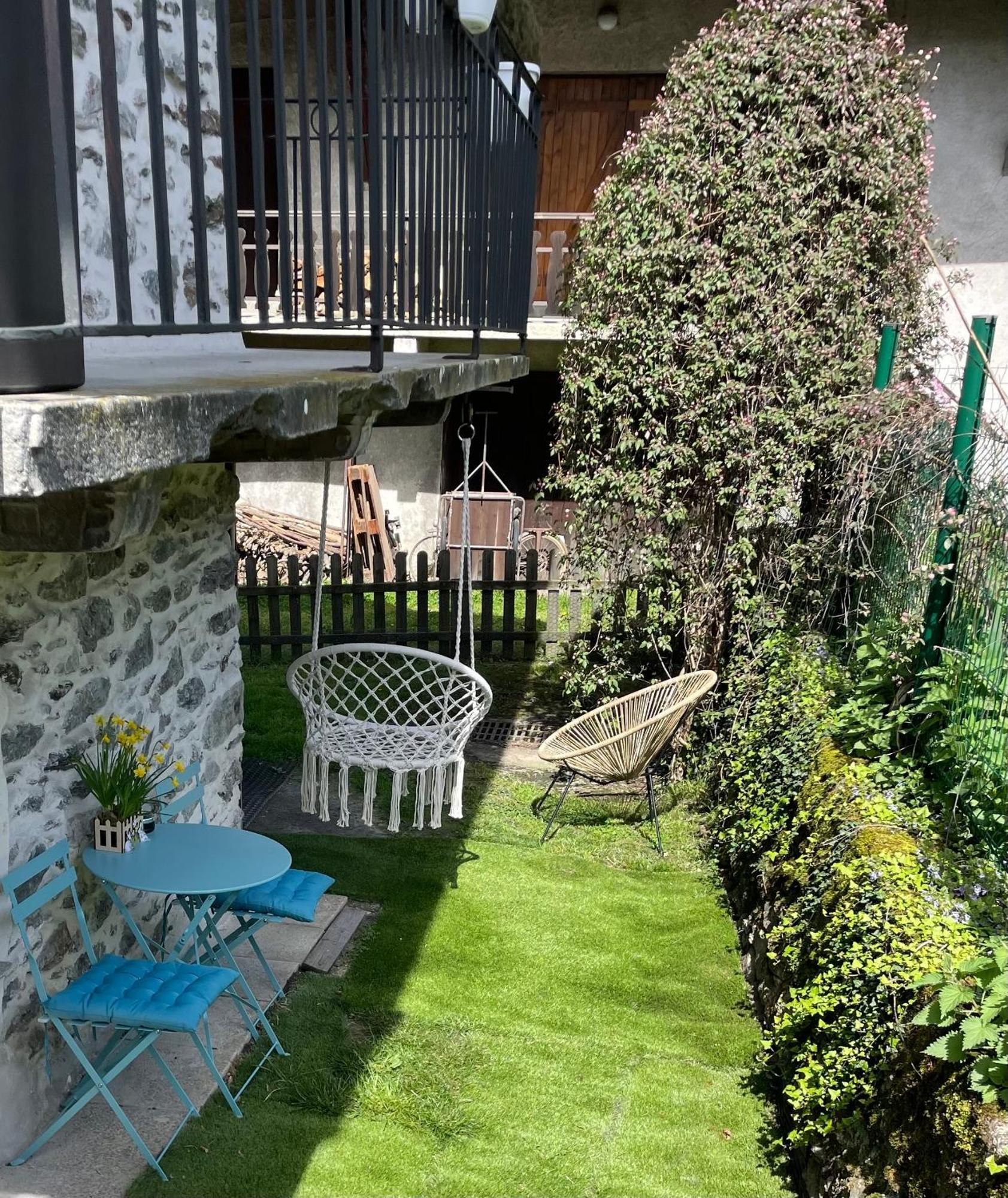 La Tour Charmant Tres Bien Situe Minimum 2 Nuits Merci Tours-en-Savoie Eksteriør billede
